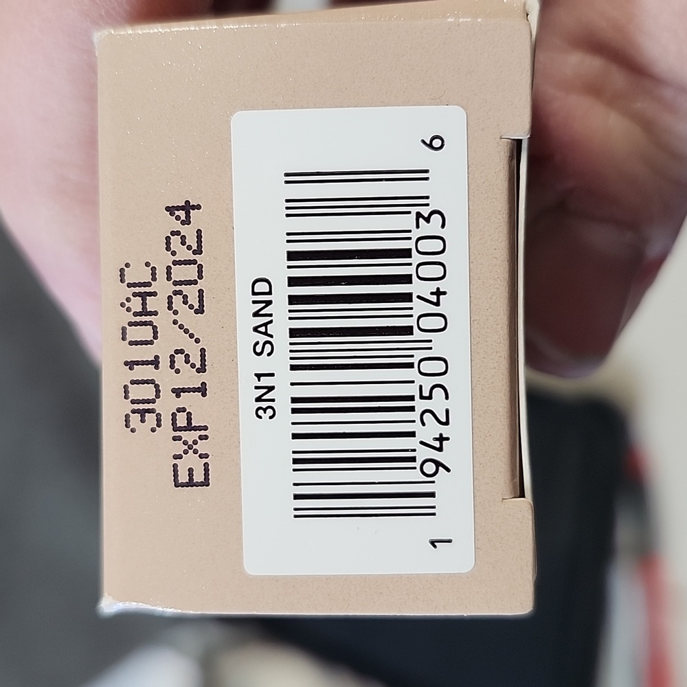 Laura Mercier Tinted Moisturizer Light Revealer - Picture 4 of 4